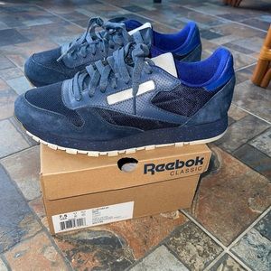 - Navy Blue Reebox Classics Sneakers